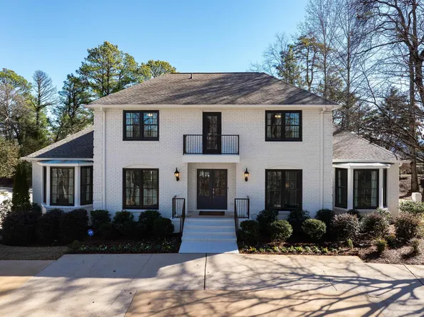 2471 Monte Vista Dr, Vestavia Hills, AL 35216