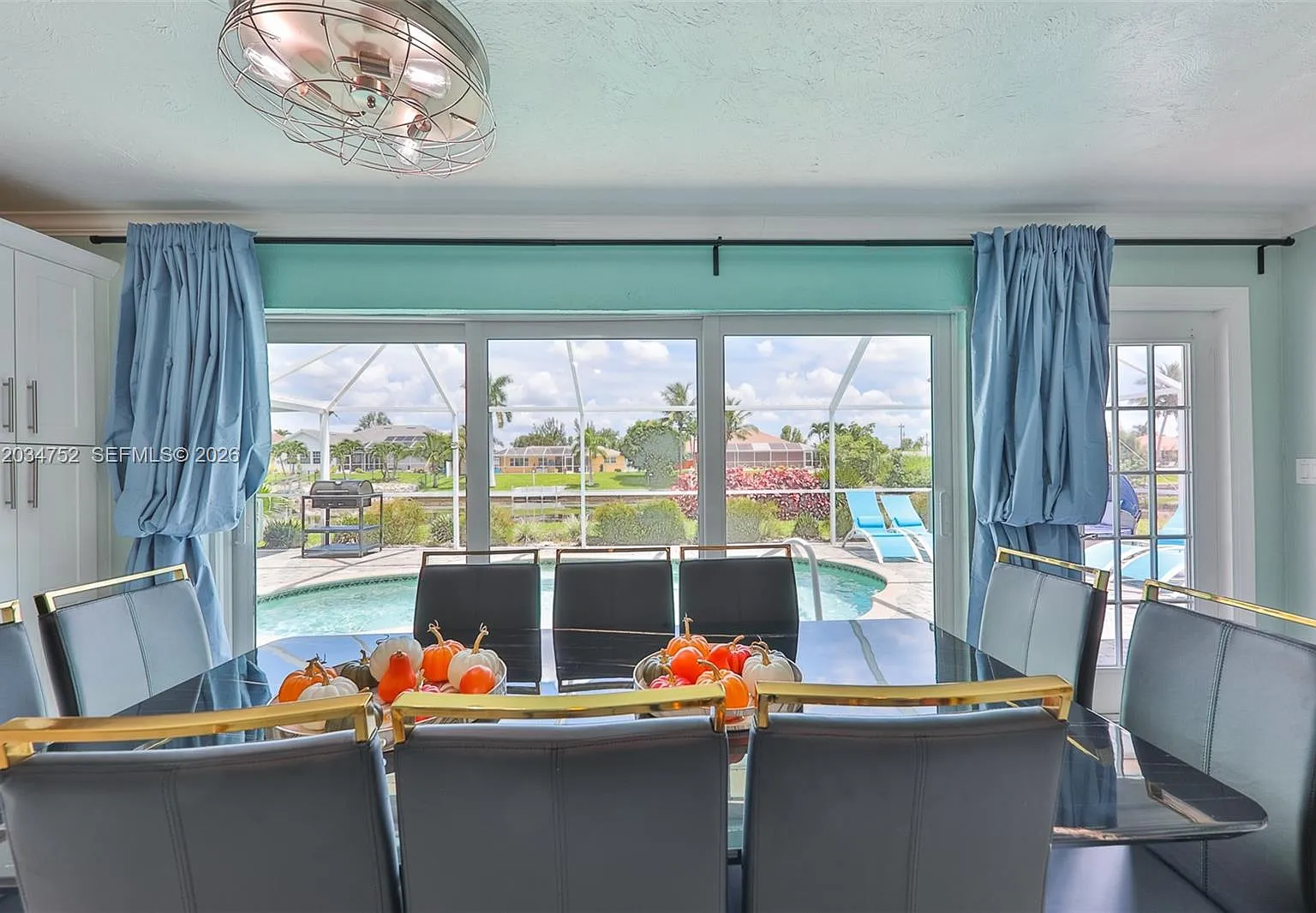 4 bed, 2.0 bath, $4,500 — Photo 4