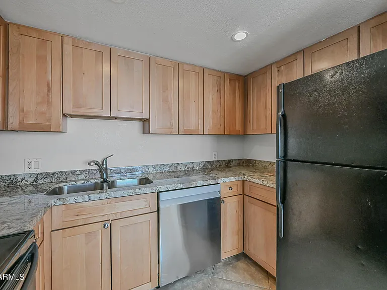 1234 N 36th St #209 — Photo 9