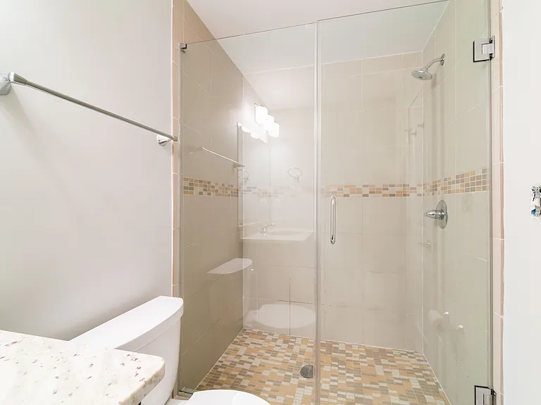 1361-1361B Perry Pl NW — Photo 15