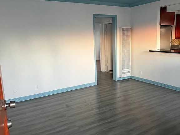 3rd image of 670 Simmons Ave #3