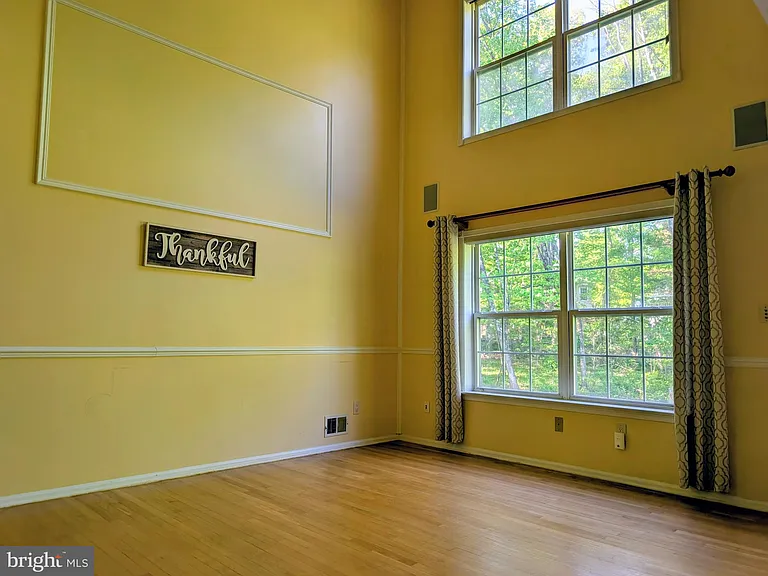 20 Cambridge Ct — Photo 9