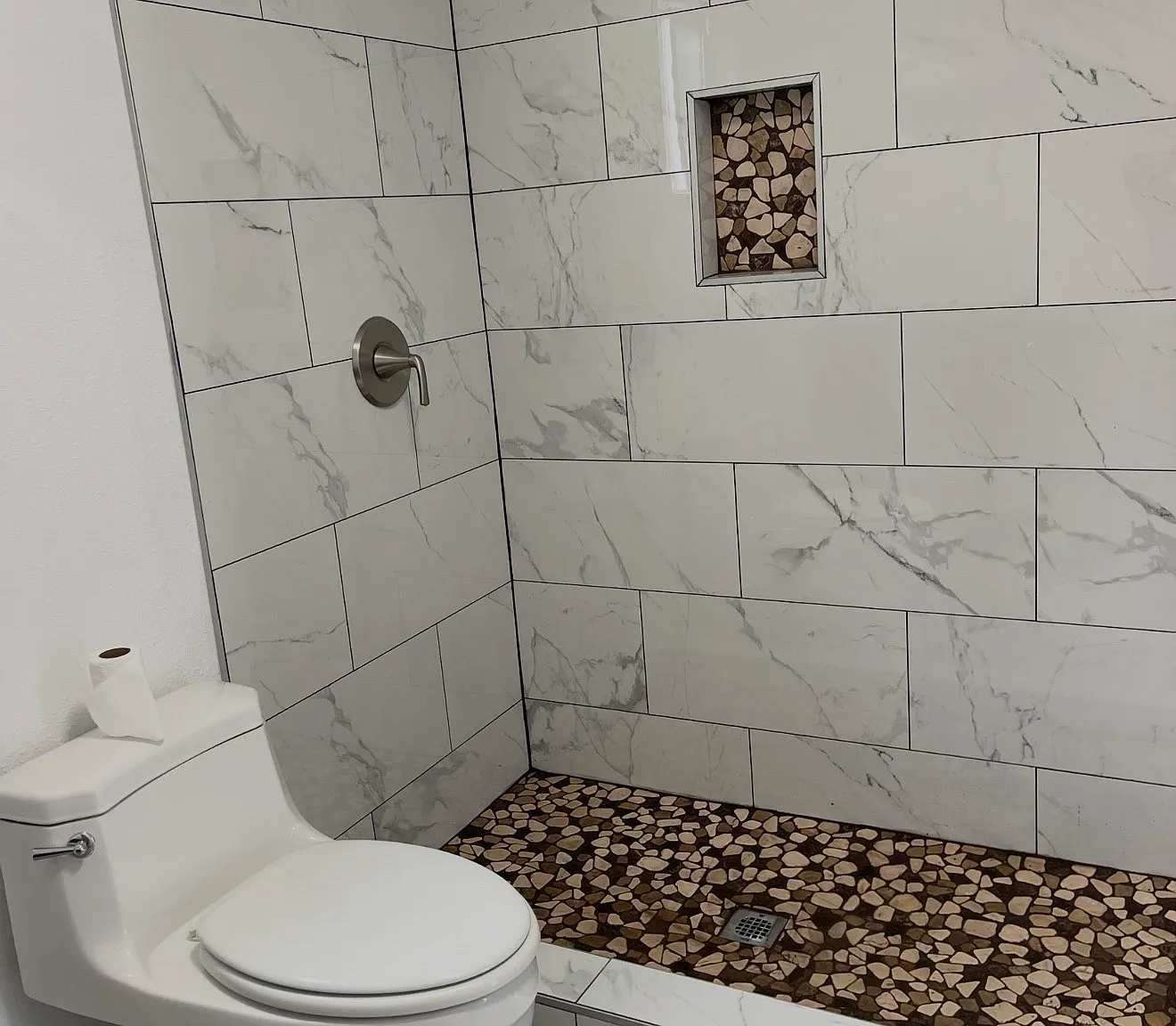3 bed, 1.5 bath, 1100 sqft, $2,650 — Photo 3