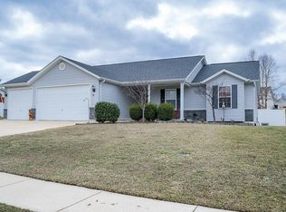 26 Robin Hood Dr, Troy, MO 63379