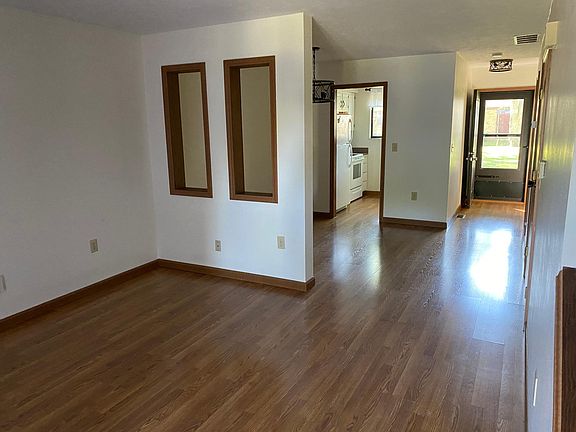 5th image of 7850 Betsy Ross Cir