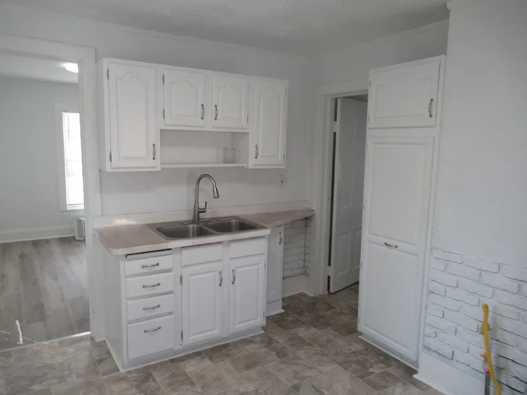 14 Elm St — Photo 18