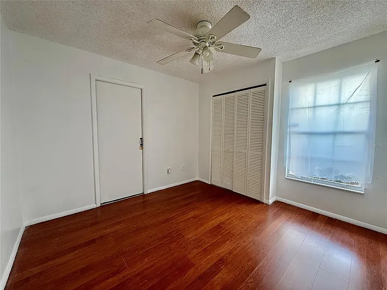 6521 Garden Spring Ct — Photo 13