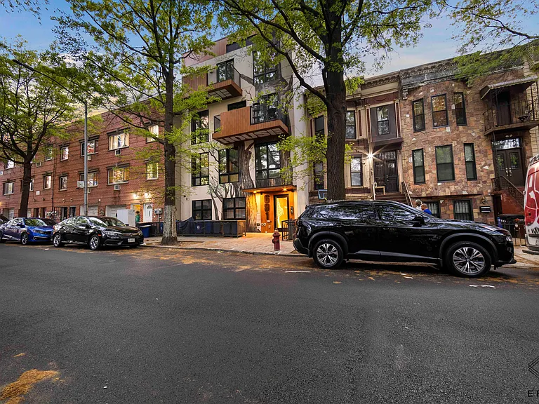 691 Chauncey St #4E — Photo 28