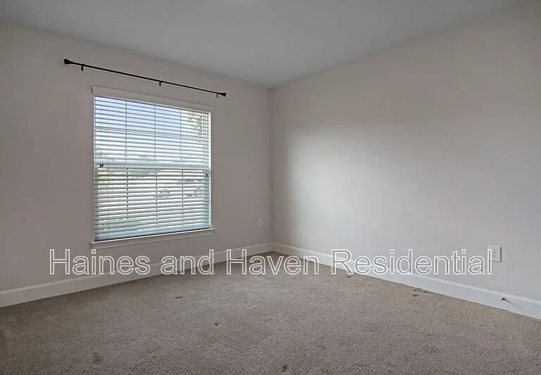 1217 Forest Hills Dr — Photo 20