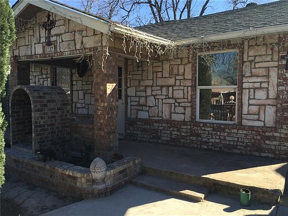 2nd image of 537 W Boyce Ave
