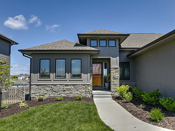 2nd image of 18974 Pratt St