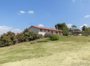 406 Mason Rd, Vista, CA 92084