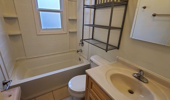 4th image of 1018 N 25th St APT 1