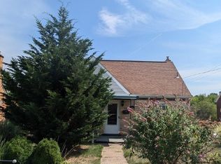 226 Carmella Dr, White Oak, PA