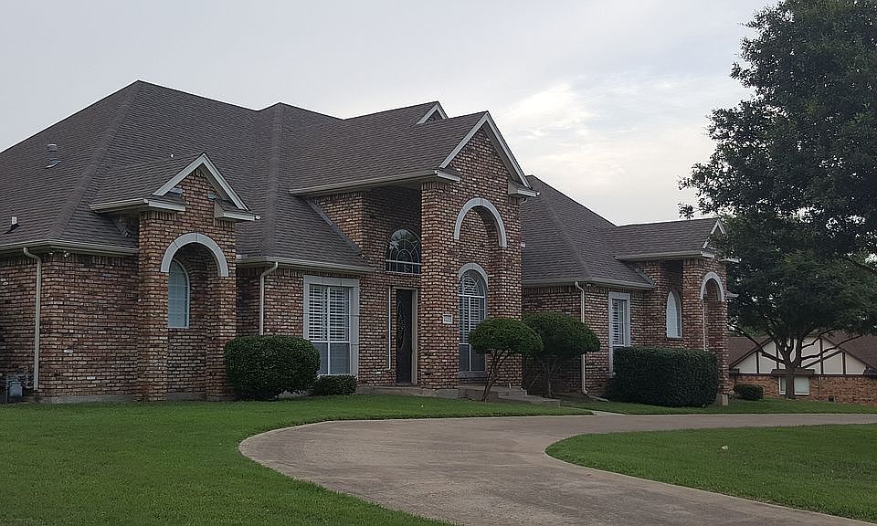 1st image of 423 Softwood Dr