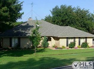 6431 Buena Vista Dr, Granbury, TX 76049