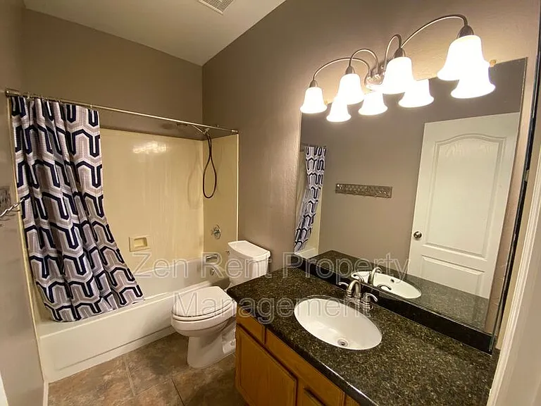 426 S Burk St — Photo 29