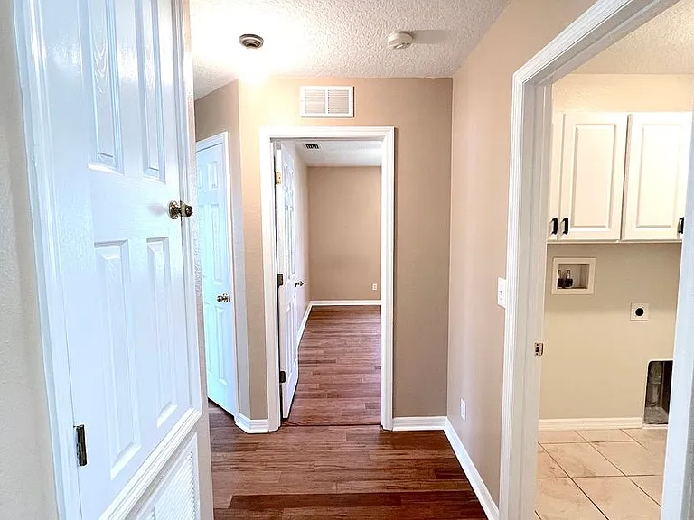 70 Pheasant Dr — Photo 32
