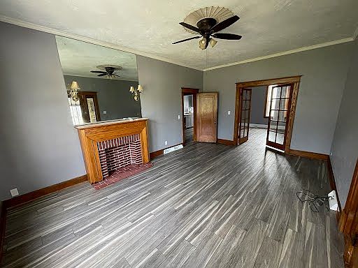 3rd image of 423 S Fayette St