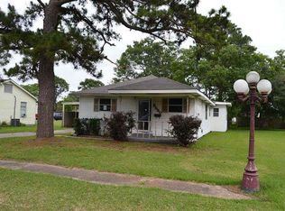 6530 Verde St, Groves, TX 77619