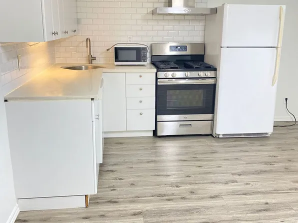 37 Clifton Ave, Toronto, ON M3H 4K9