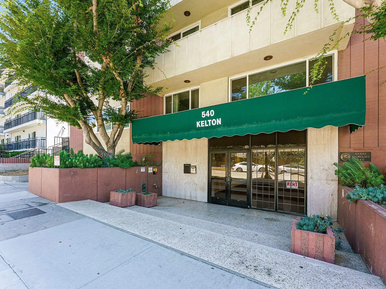 2 bed, 1191 sqft, $4,500 — Photo 2