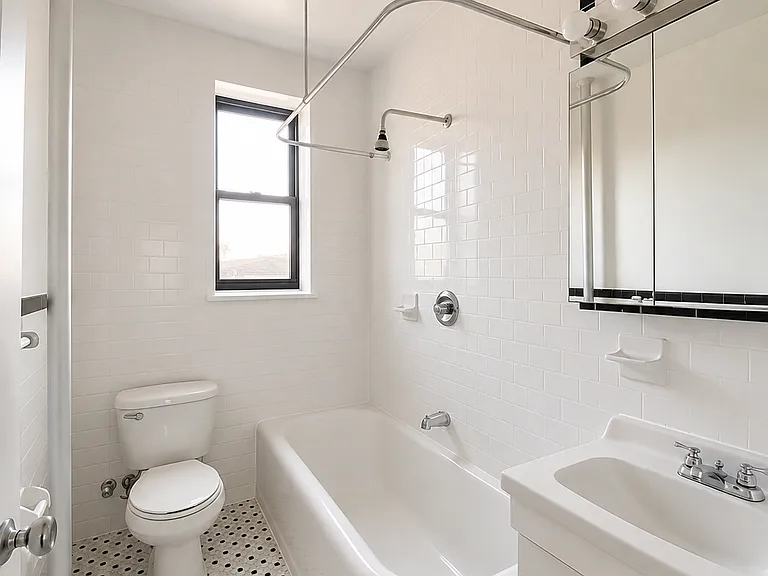 575 3rd St #5A — Photo 5
