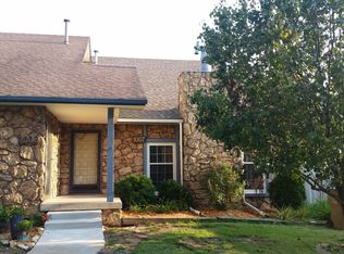 1007 E Redwood Rd, Derby, KS 67037