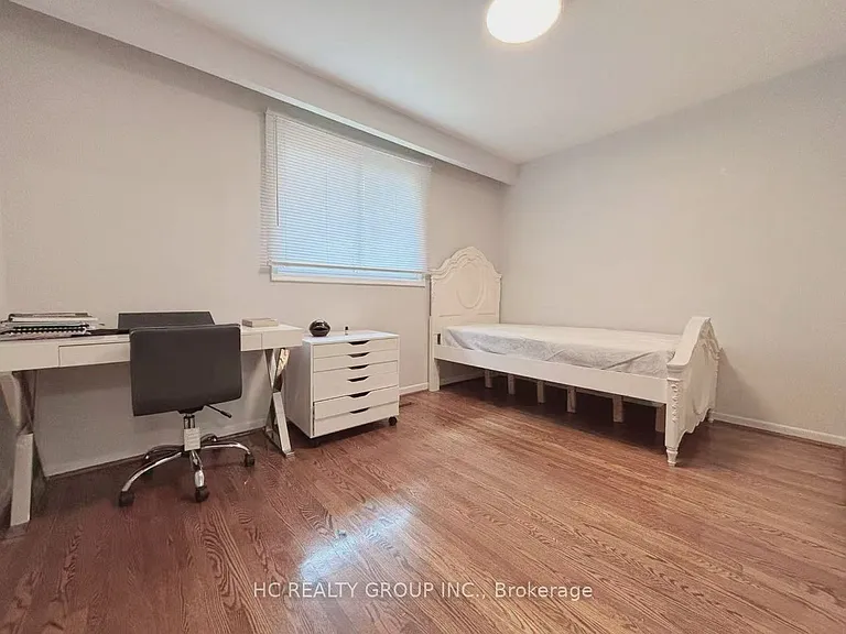 983 Old Cummer Ave — Photo 8