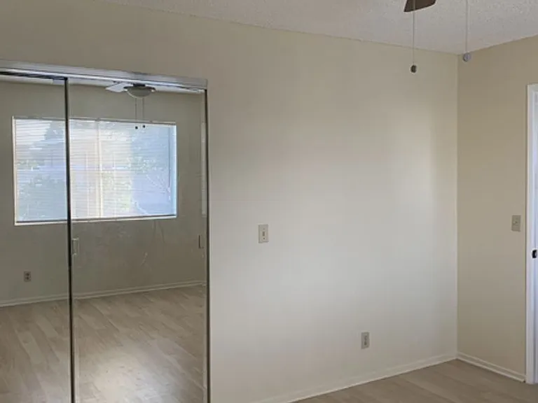 13415 Doty Ave — Photo 30