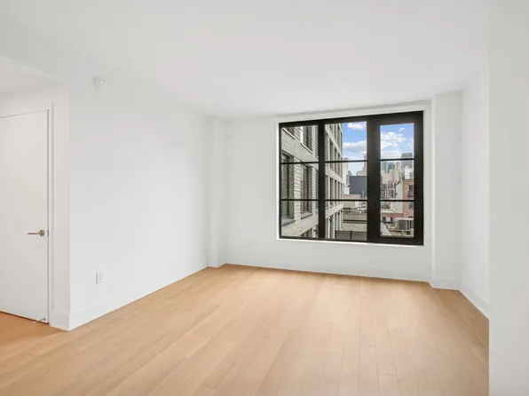 499 President Street image 2 of 27