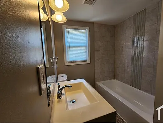 1008 Foxridge Ln — Photo 25