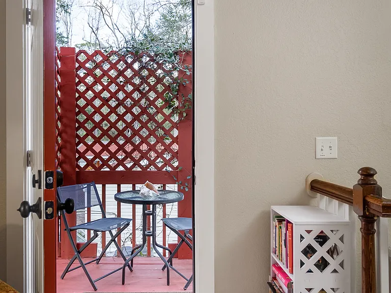 9 Simmons Rd #B — Photo 16