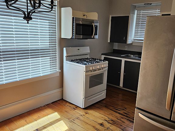 Kitchen and eating area