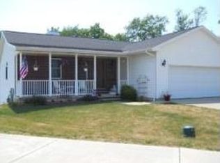 17 Emily Dr, Spring Valley, IL 61362