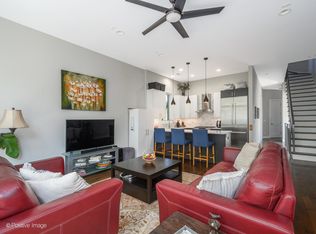 1057 N Winchester Ave #3, Chicago, IL 60622