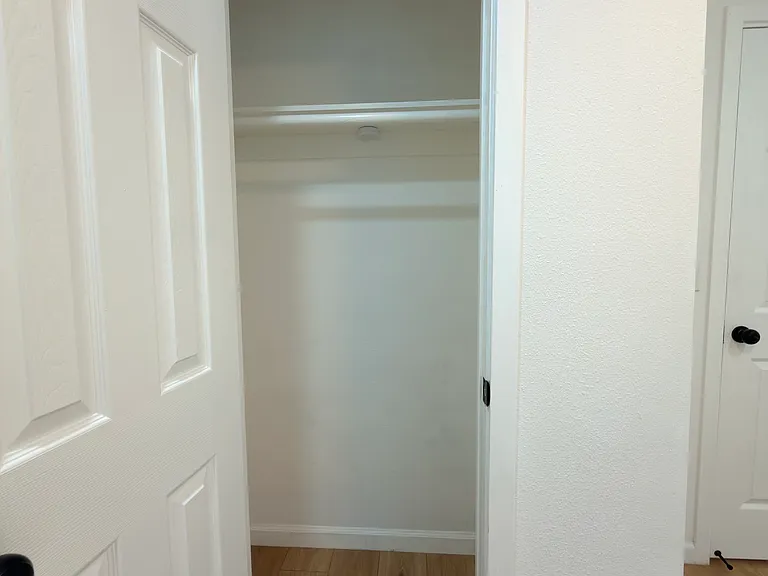 1016 Cedar Brk — Photo 14