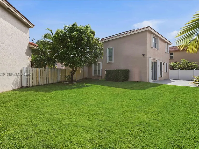 17346 SW 21st St — Photo 21