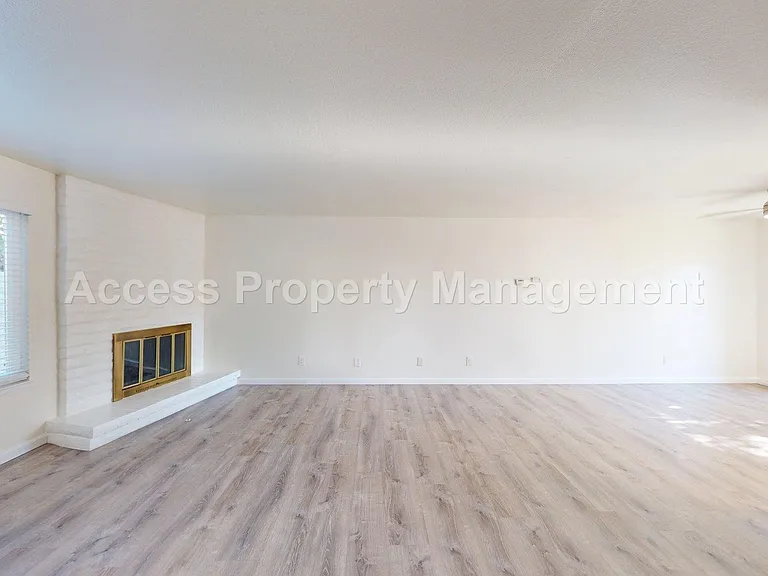 229 Starr Ave — Photo 14