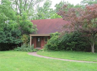 3030 Hillcrest Rd, Bethel Park, PA 15102