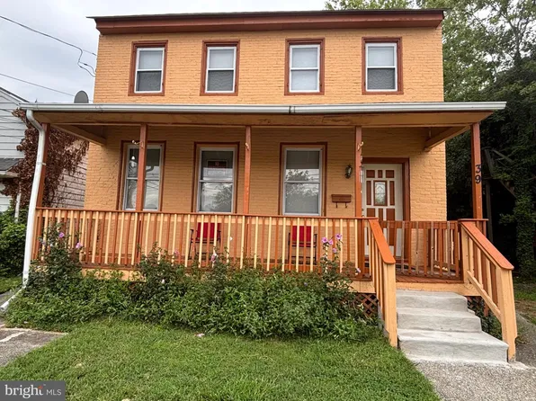 39 Yorke St, Salem, NJ 08079
