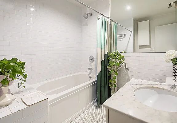 5th image of 68 Green St APT 3B