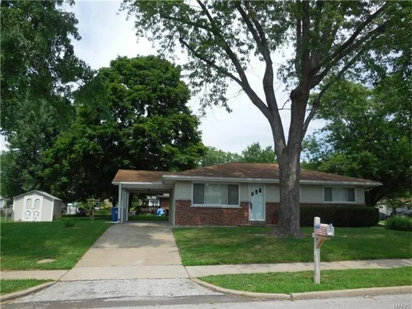 203 Elmgrove Ave, Hazelwood, MO 63042