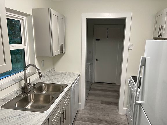 2nd image of 968 Salzedo Ave