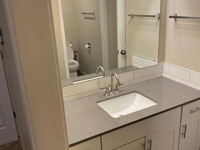 4529 44th Ave SW #1B — Photo 9