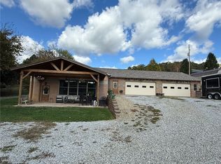 1507 Johnstown Rd NE, Dover, OH 44622