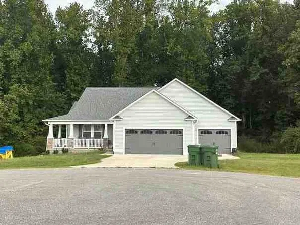 314 Paint Horse Dr, Benson, NC 27504