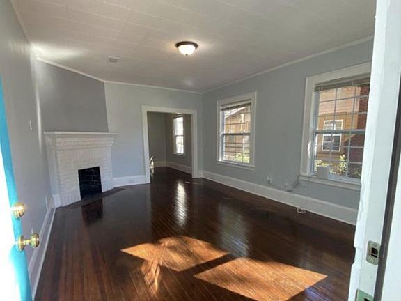 4th image of 529 Alder St