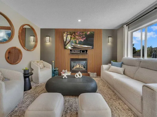 41 Cimarron Meadows Way, Okotoks, AB T1S 1T3