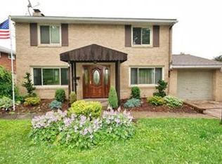 2015 Country Club Dr, McKeesport, PA 15135